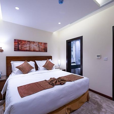 بلسم العائلة للوحدات السكنية المفروشة Family Balsam Furnished Units Джеда Екстериор снимка