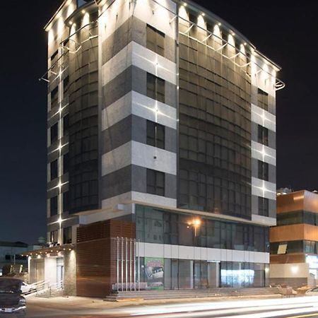 بلسم العائلة للوحدات السكنية المفروشة Family Balsam Furnished Units Джеда Екстериор снимка