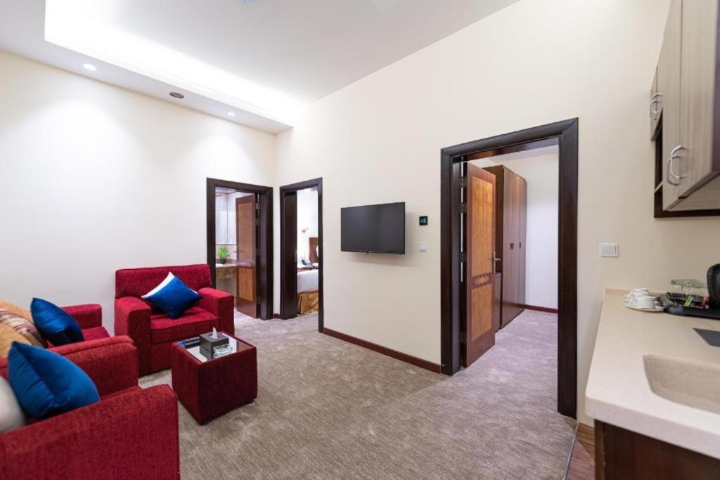 بلسم العائلة للوحدات السكنية المفروشة Family Balsam Furnished Units Джеда Екстериор снимка